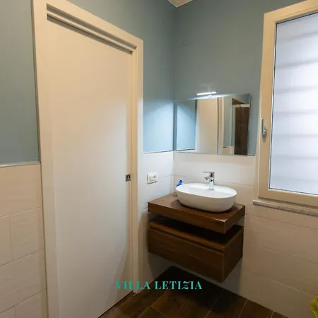 Letizia - Sky Blu Pompei Gasthof